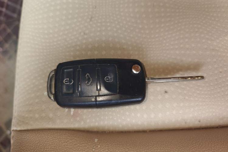 Used Buick Excelle 2013 1.5L Manual Classic Model Vehicle Key