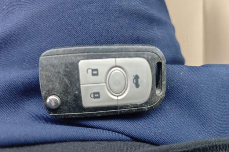 Used Buick Excelle 2013 1.5L Automatic Classic Model Vehicle Key