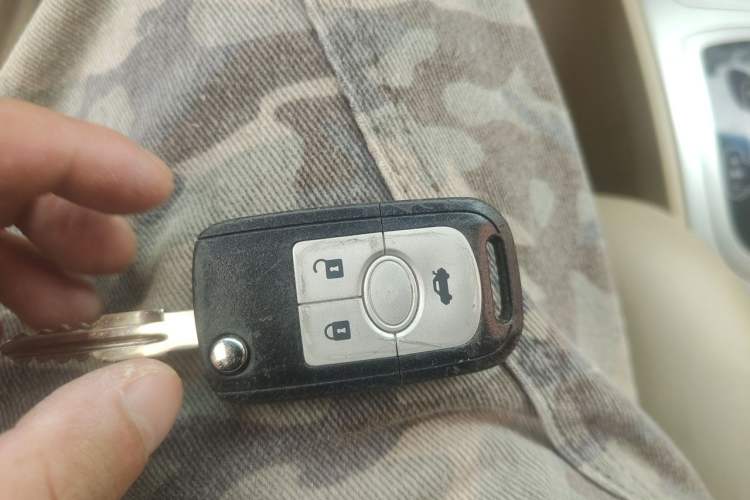 Used Buick Excelle 2013 1.5L Automatic Classic Model Vehicle Key