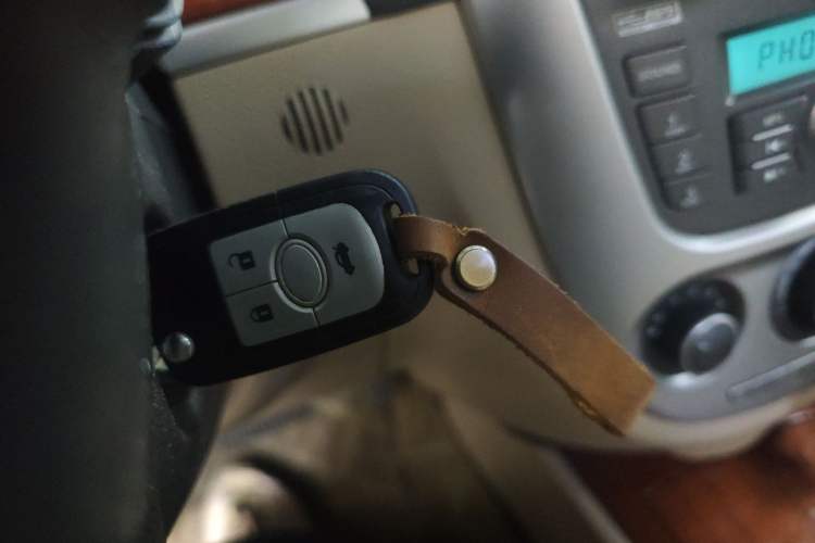 Used Buick Excelle 2013 1.5L Automatic Luxury Model Vehicle Key