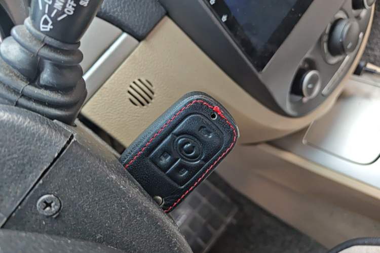 Used Buick Excelle 2013 1.5L Automatic Classic Model Vehicle Key
