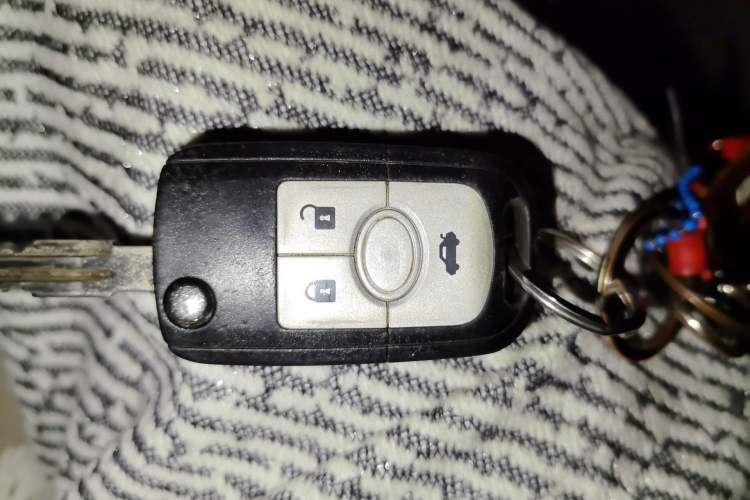 Used Buick Excelle 2013 1.5L Automatic Classic Model Vehicle Key