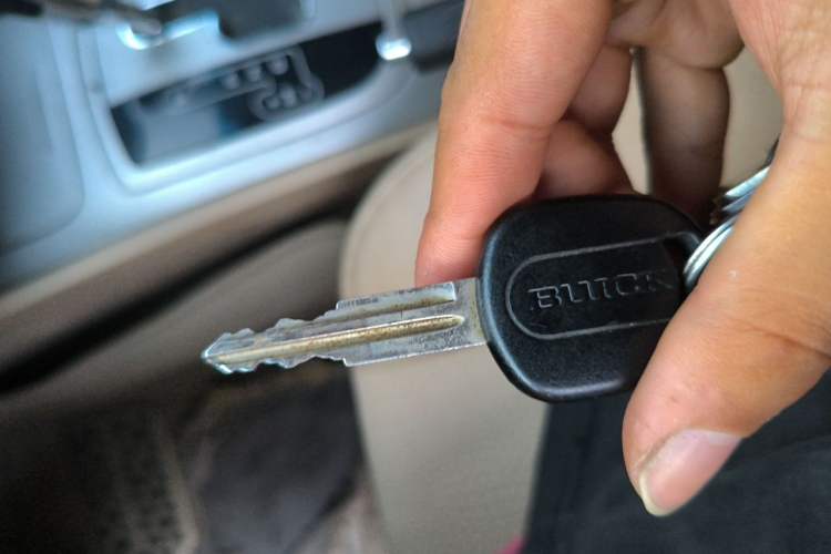 Used Buick Excelle 2013 1.5L Automatic Classic Model Vehicle Key