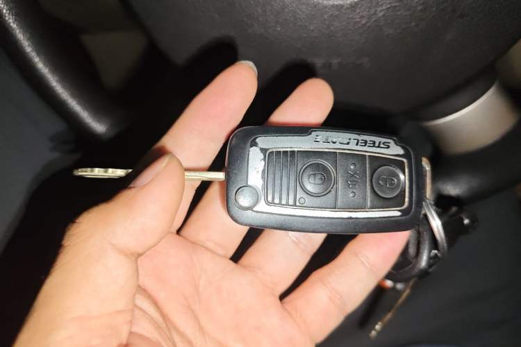 Used Buick Excelle 2013 1.5L Manual Classic Model Vehicle Key