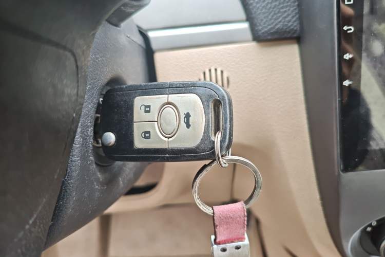 Used Buick Excelle 2013 1.5L Automatic Classic Model Vehicle Key