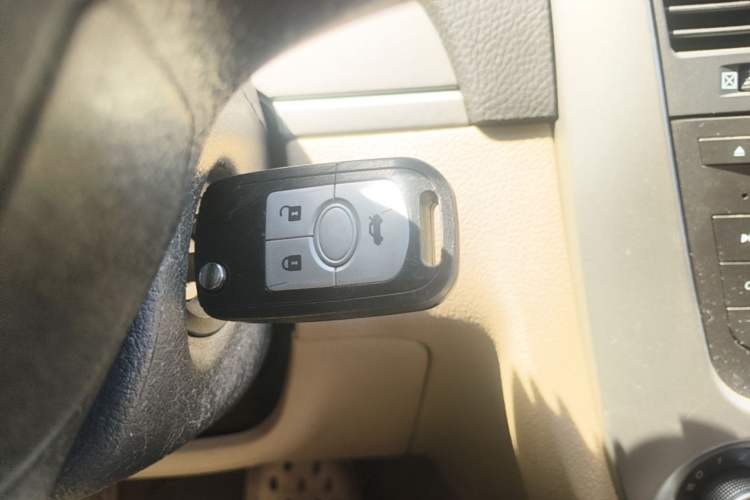 Used Buick Excelle 2013 1.5L Automatic Classic Model Vehicle Key