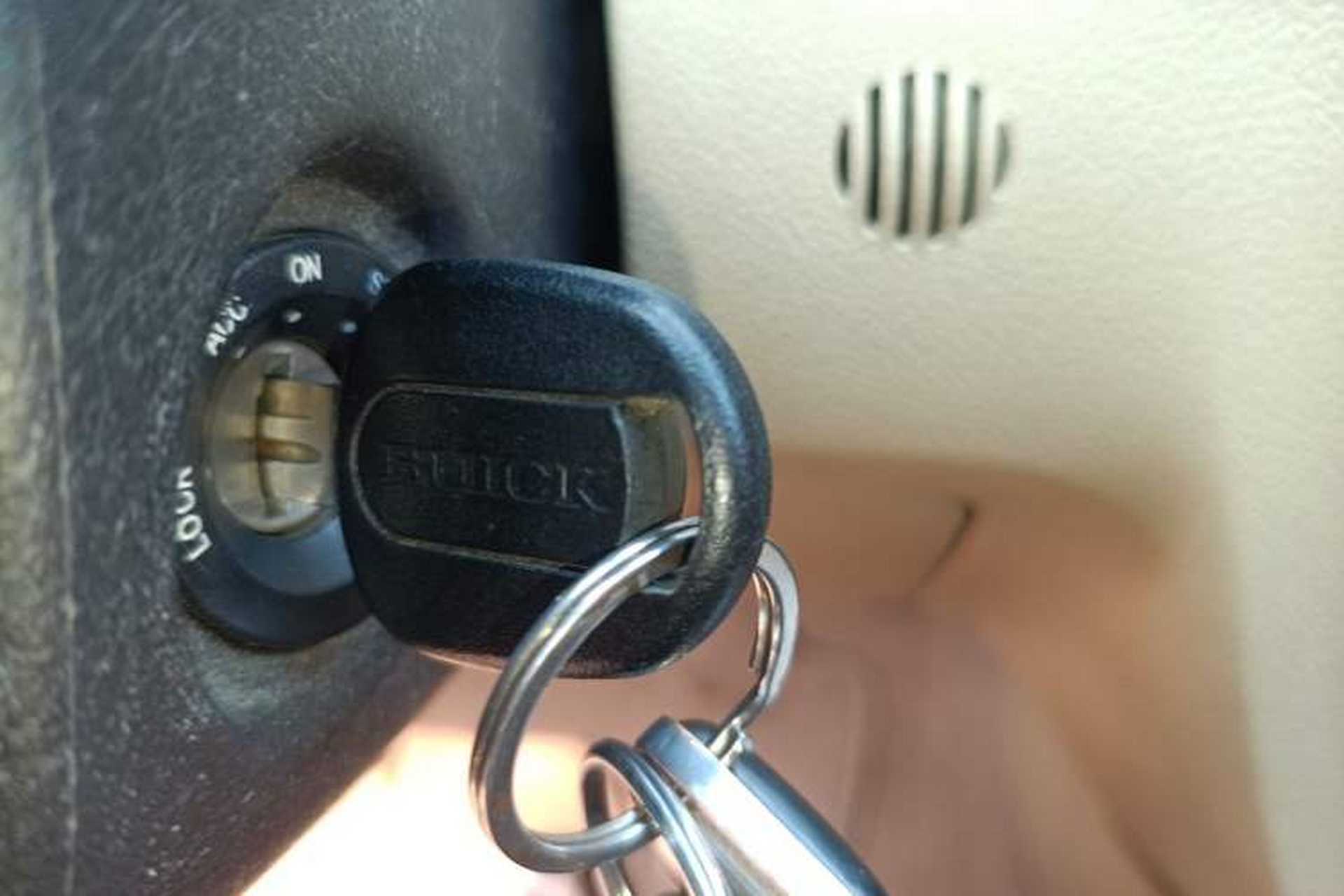 Used Buick Excelle 2013 1.5L Manual Classic Model Vehicle Key