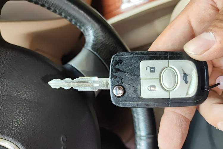 Used Buick Excelle 2013 1.5L Automatic Luxury Model Vehicle Key