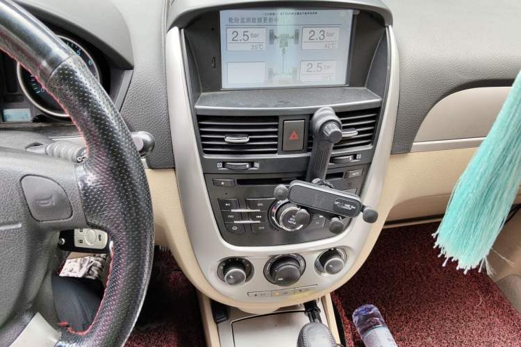 Used Buick Excelle 2013 1.5L Automatic Classic Model Audio And AC Panel