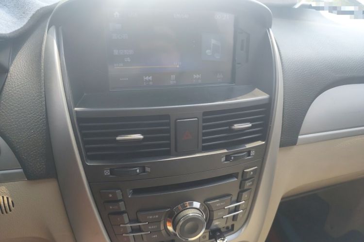 Used Buick Excelle 2013 1.5L Automatic Classic Model Audio And AC Panel