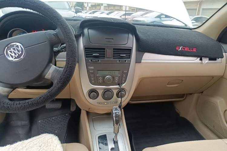 Used Buick Excelle 2013 1.5L Automatic Classic Model Audio And AC Panel
