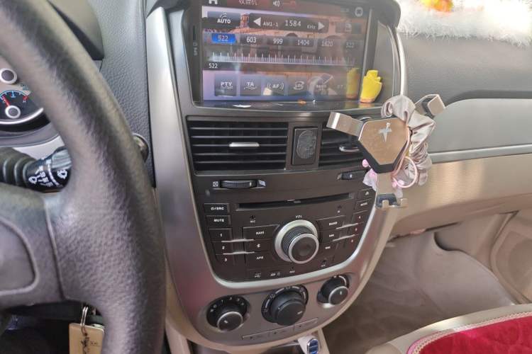 Used Buick Excelle 2013 1.5L Automatic Classic Model Audio And AC Panel
