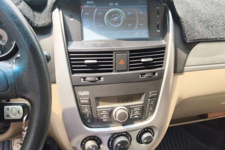 Used Buick Excelle 2013 1.5L Automatic Classic Model Audio And AC Panel