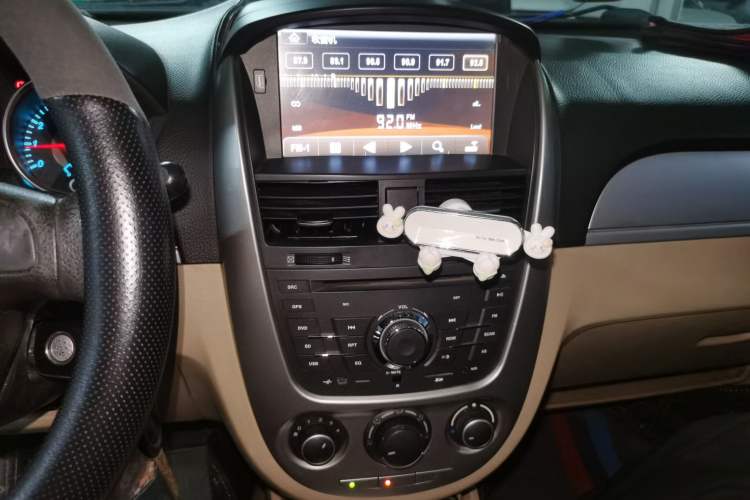 Used Buick Excelle 2013 1.5L Automatic Classic Model Audio And AC Panel