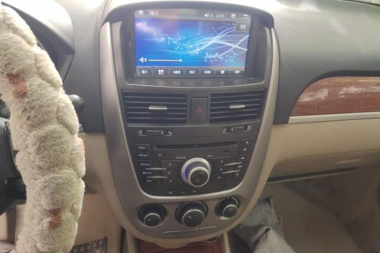 Used Buick Excelle 2013 1.5L Manual Luxury Model Audio And AC Panel