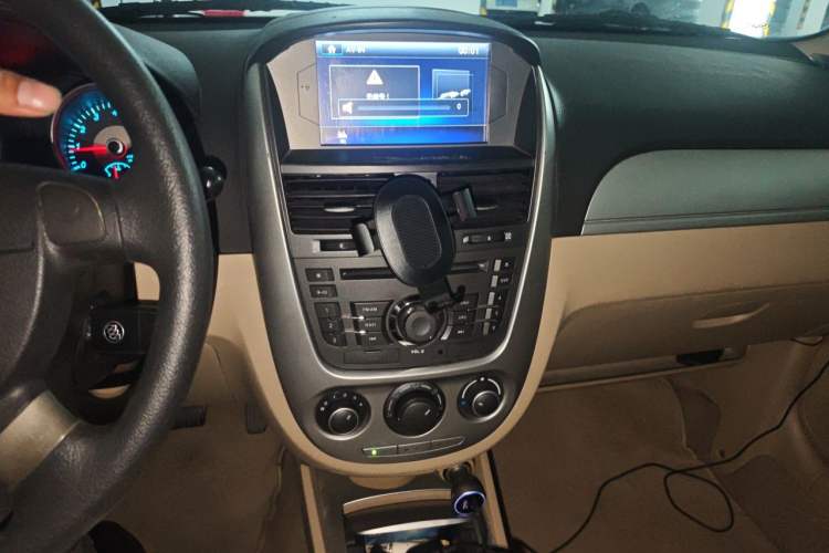 Used Buick Excelle 2013 1.5L Automatic Classic Model Audio And AC Panel