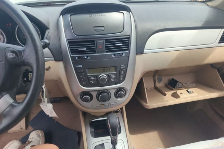 Used Buick Excelle 2013 1.5L Automatic Classic Model Audio And AC Panel