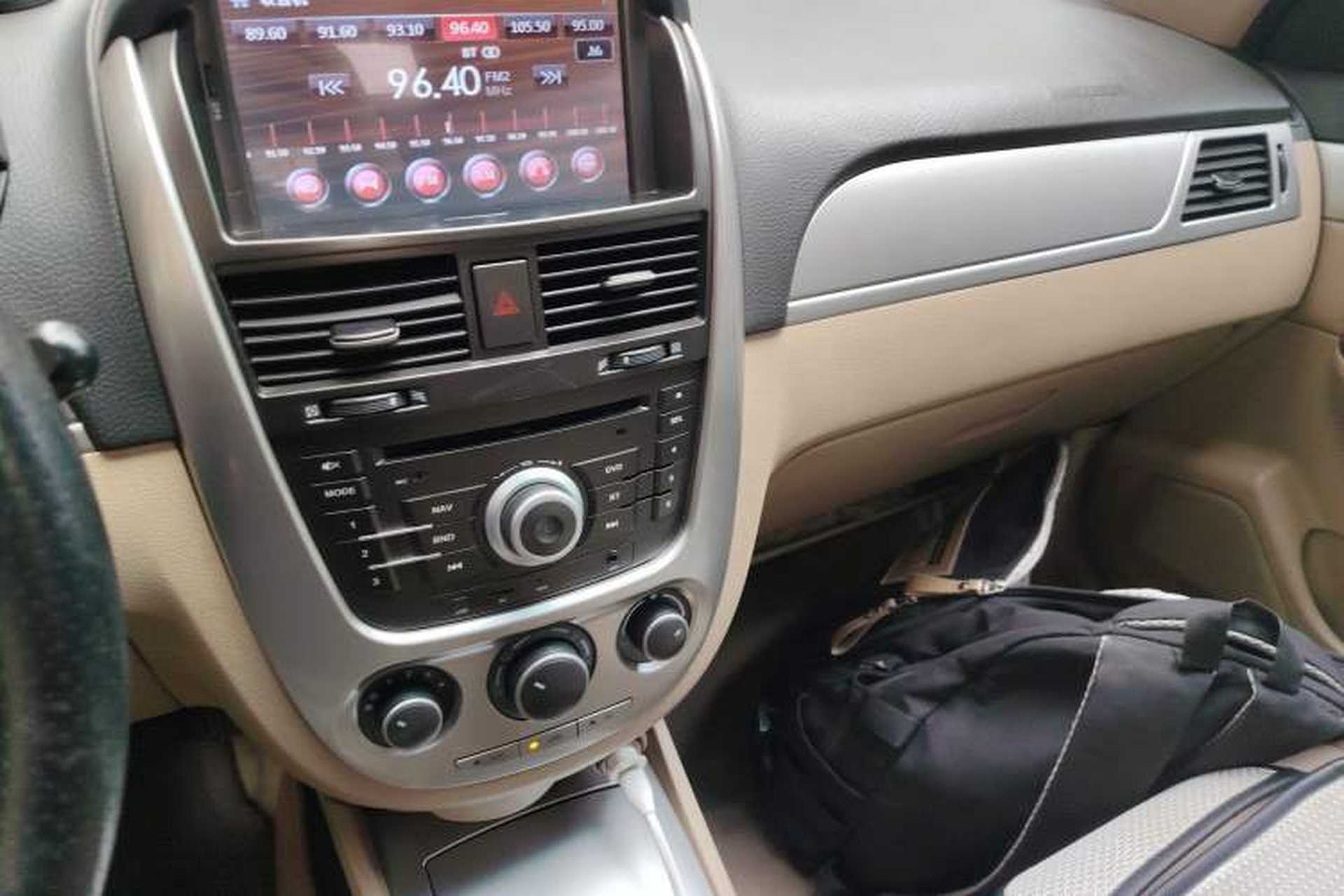 Used Buick Excelle 2013 1.5L Manual Classic Model Audio And AC Panel