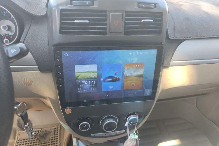 Used Buick Excelle 2013 1.5L Manual Classic Model Audio And AC Panel