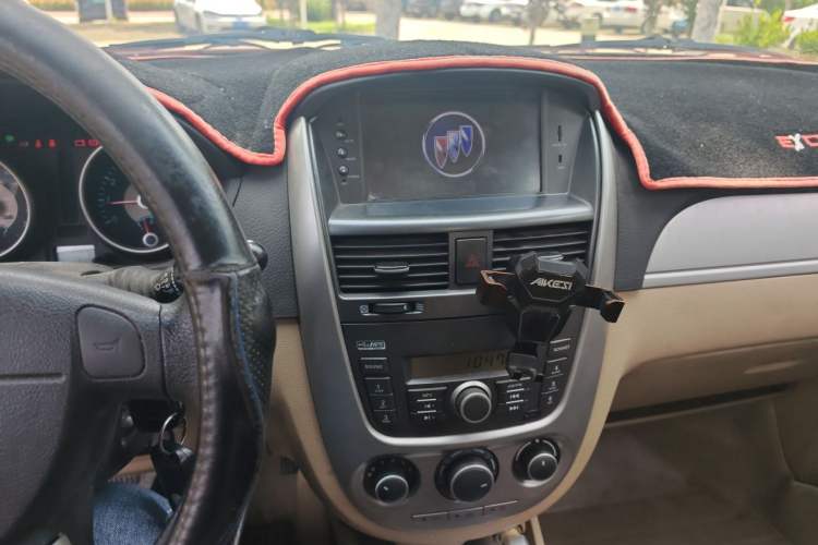 Used Buick Excelle 2013 1.5L Manual Classic Model Audio And AC Panel