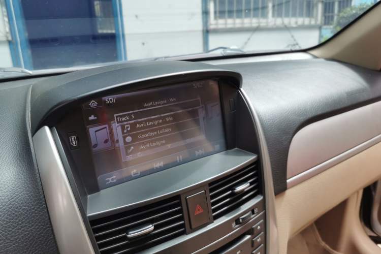Used Buick Excelle 2013 1.5L Automatic Classic Model Audio And AC Panel