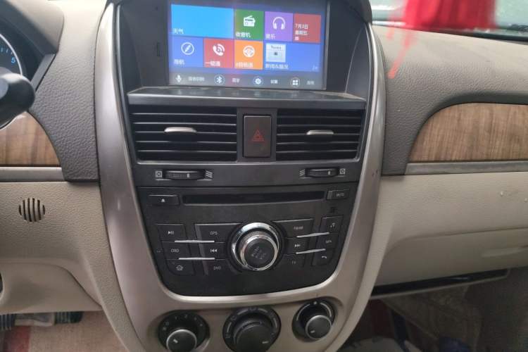 Used Buick Excelle 2013 1.5L Manual Classic Model Audio And AC Panel