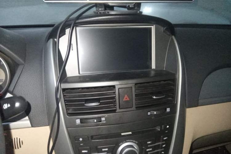 Used Buick Excelle 2013 1.5L Automatic Classic Model Audio And AC Panel