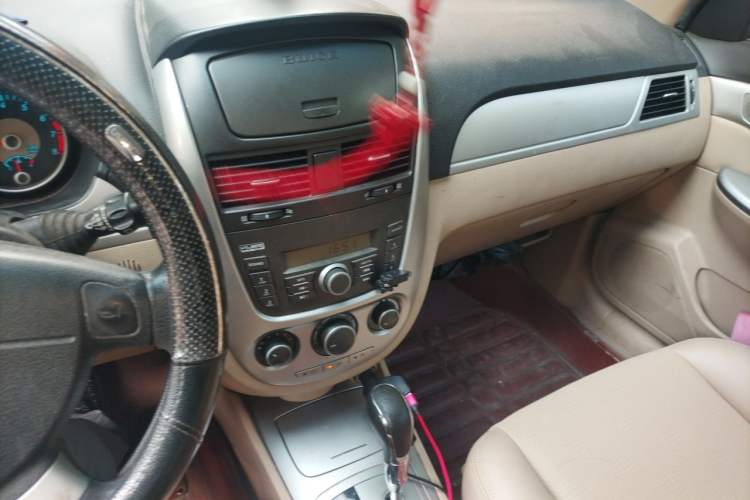 Used Buick Excelle 2013 1.5L Automatic Classic Model Audio And AC Panel