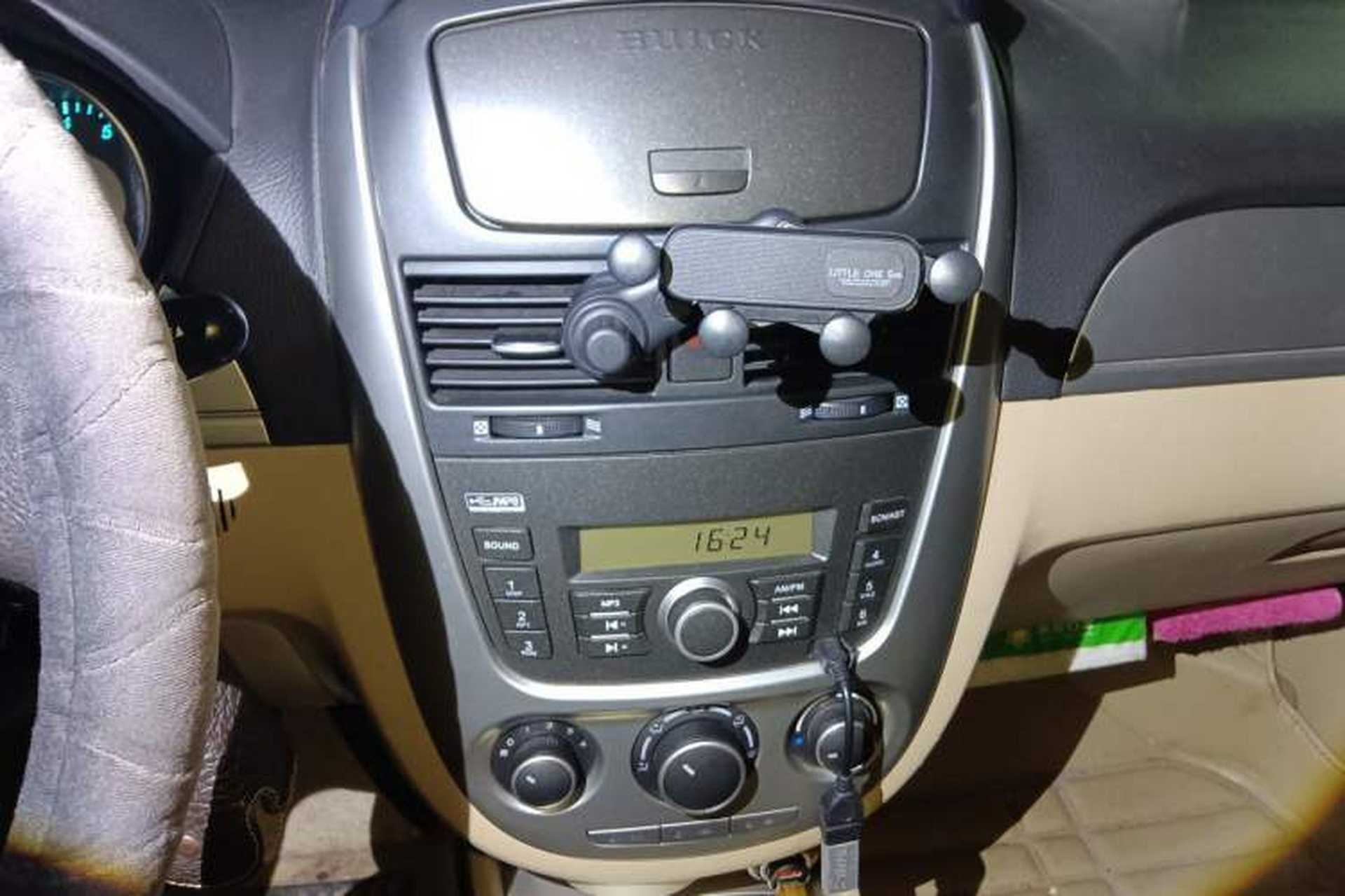 Used Buick Excelle 2013 1.5L Manual Classic Model Audio And AC Panel