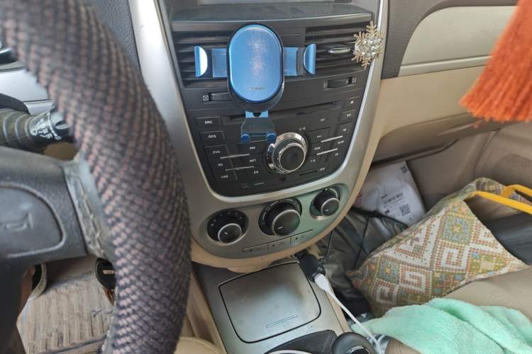 Used Buick Excelle 2013 1.5L Manual Classic Model Audio And AC Panel
