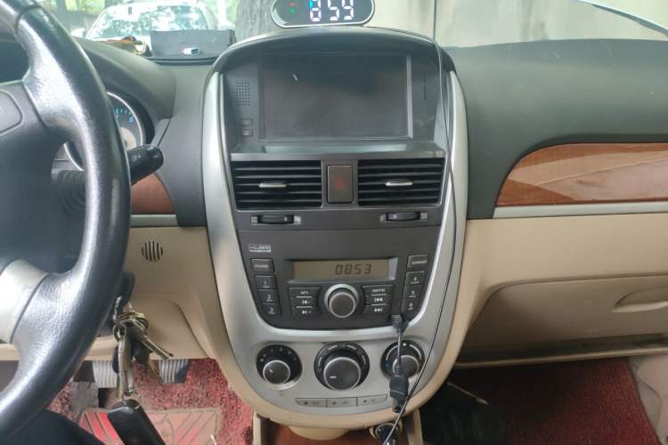Used Buick Excelle 2013 1.5L Manual Luxury Model Audio And AC Panel
