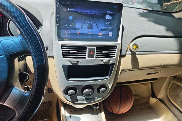Used Buick Excelle 2013 1.5L Manual Classic Model Audio And AC Panel