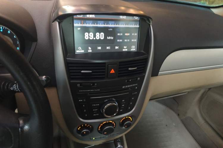 Used Buick Excelle 2013 1.5L Automatic Classic Model Audio And AC Panel