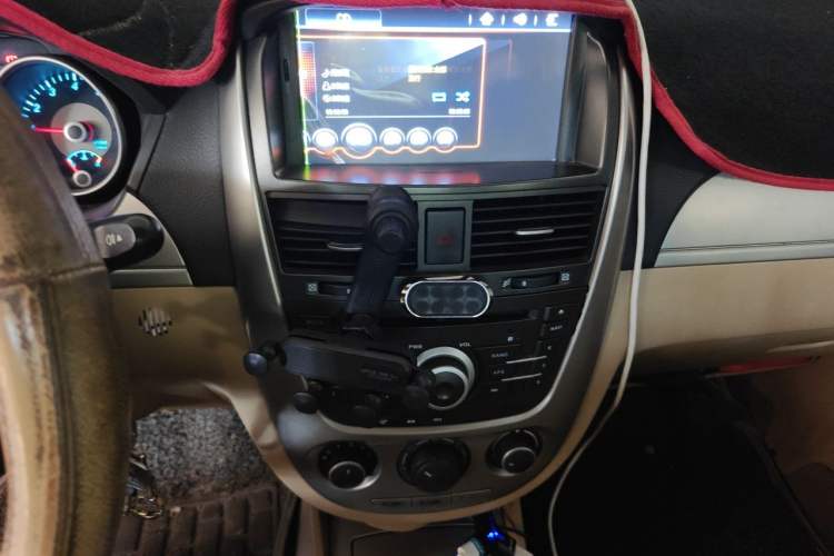 Used Buick Excelle 2013 1.5L Automatic Classic Model Audio And AC Panel