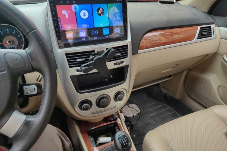 Used Buick Excelle 2013 1.5L Manual Luxury Model Audio And AC Panel
