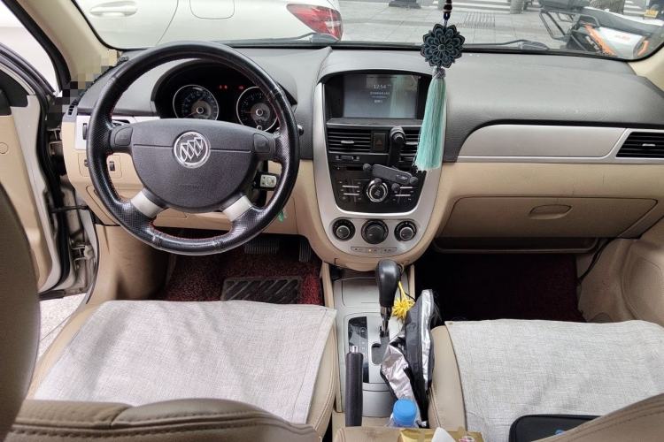 Used Buick Excelle 2013 1.5L Automatic Classic Model Center Console