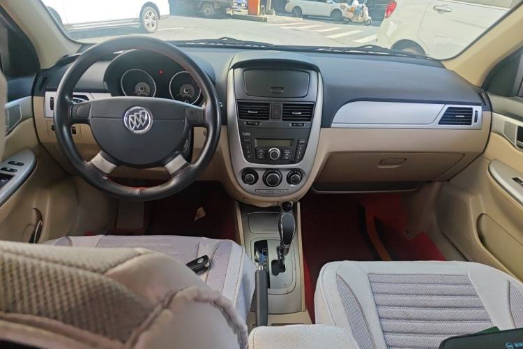 Used Buick Excelle 2013 1.5L Automatic Classic Model Center Console