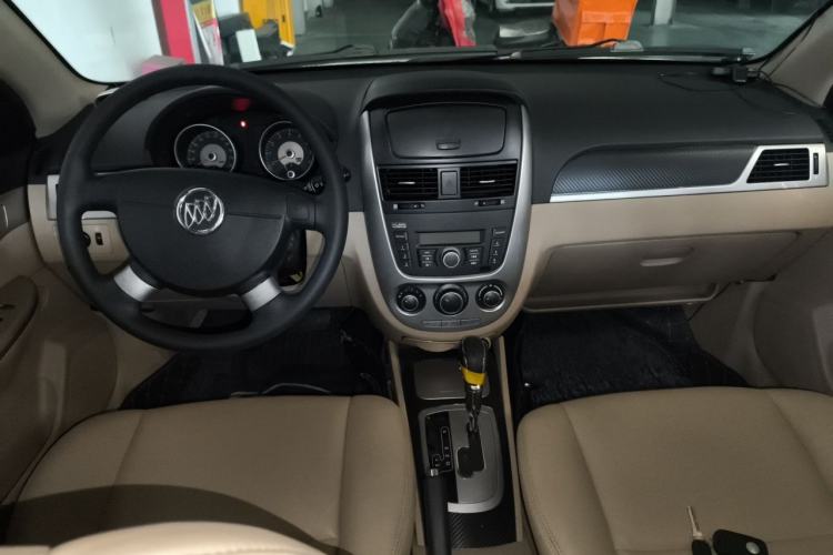 Used Buick Excelle 2013 1.5L Automatic Classic Model Center Console
