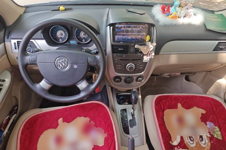 Used Buick Excelle 2013 1.5L Automatic Classic Model Center Console