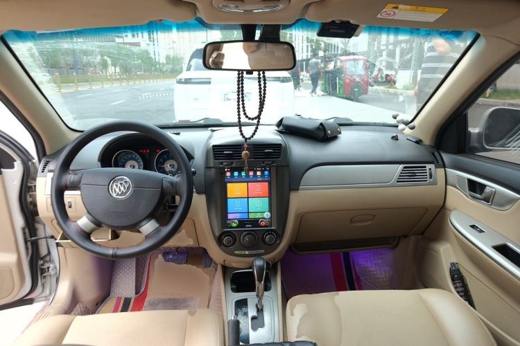 Used Buick Excelle 2013 1.5L Automatic Classic Model Center Console