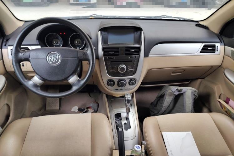 Used Buick Excelle 2013 1.5L Automatic Classic Model Center Console