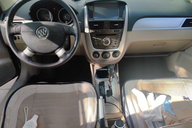 Used Buick Excelle 2013 1.5L Automatic Classic Model Center Console