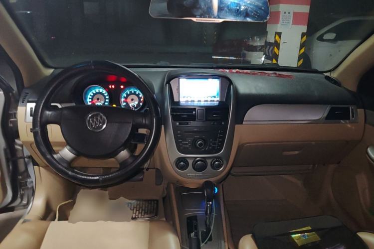 Used Buick Excelle 2013 1.5L Automatic Classic Model Center Console