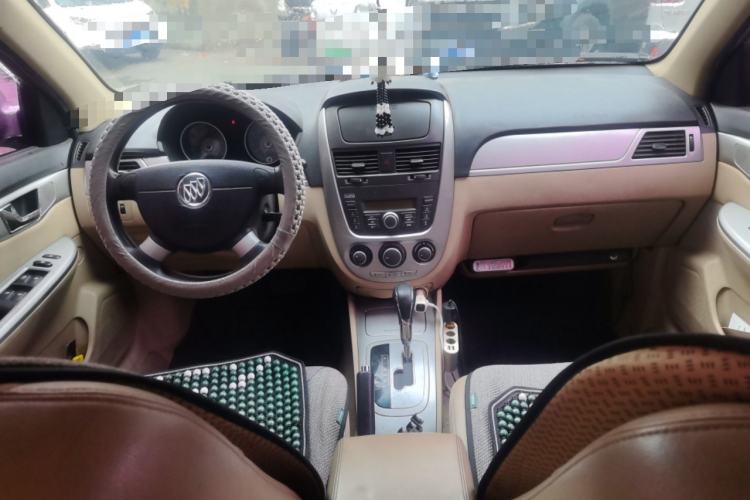 Used Buick Excelle 2013 1.5L Automatic Classic Model Center Console