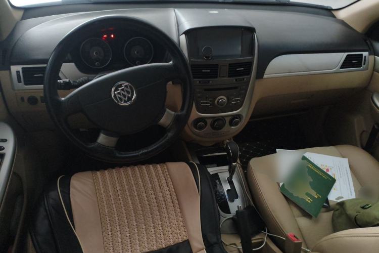 Used Buick Excelle 2013 1.5L Automatic Classic Model Center Console