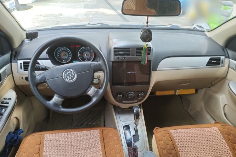 Used Buick Excelle 2013 1.5L Automatic Classic Model Center Console