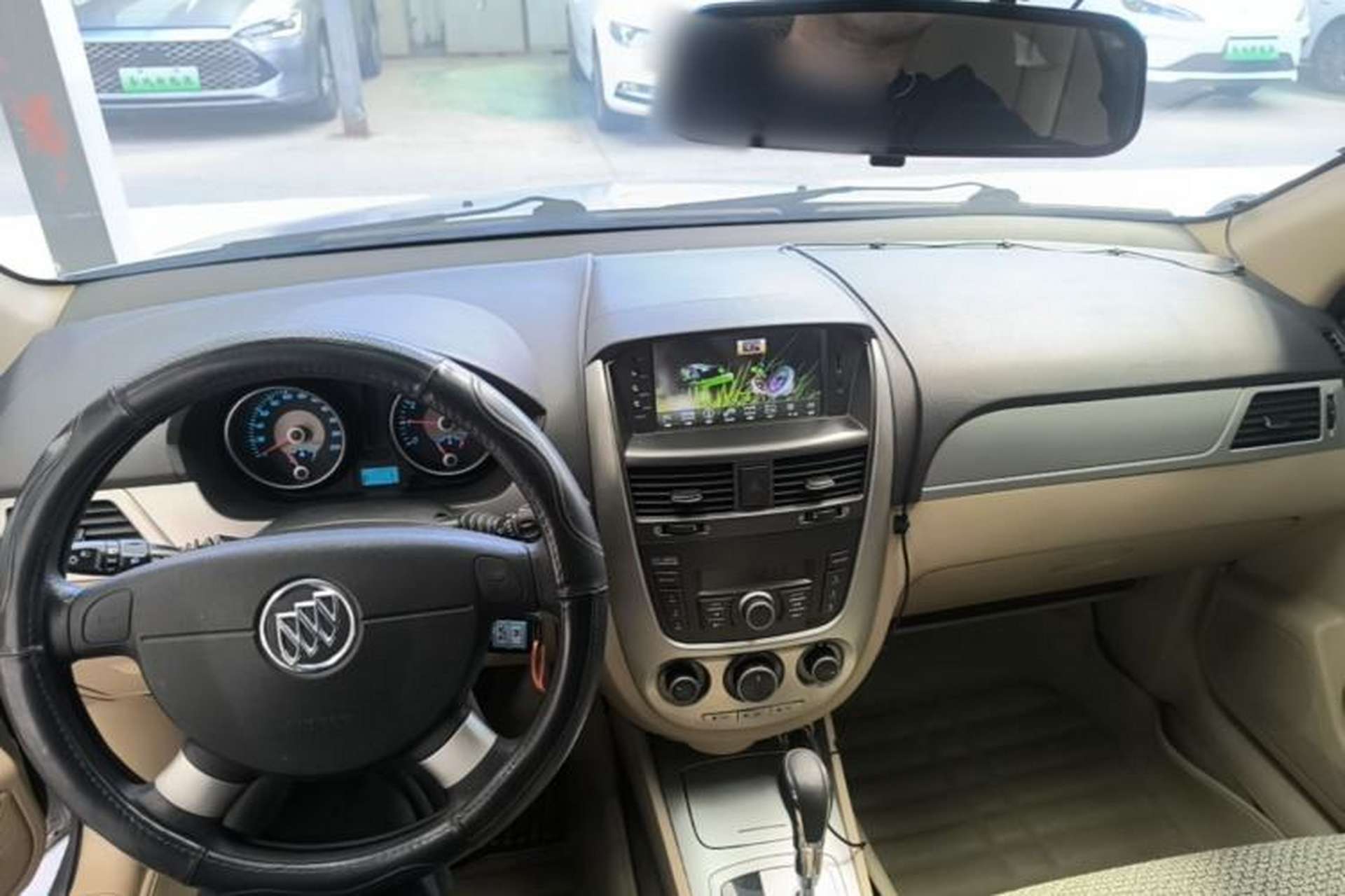 Used Buick Excelle 2013 1.5L Automatic Classic Model Center Console