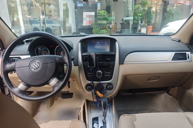 Used Buick Excelle 2013 1.5L Automatic Classic Model Center Console