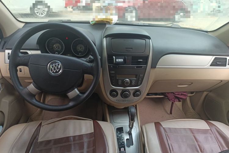Used Buick Excelle 2013 1.5L Automatic Classic Model Center Console