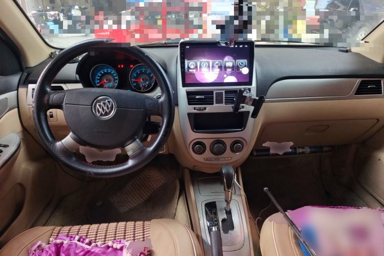 Used Buick Excelle 2013 1.5L Automatic Classic Model Center Console